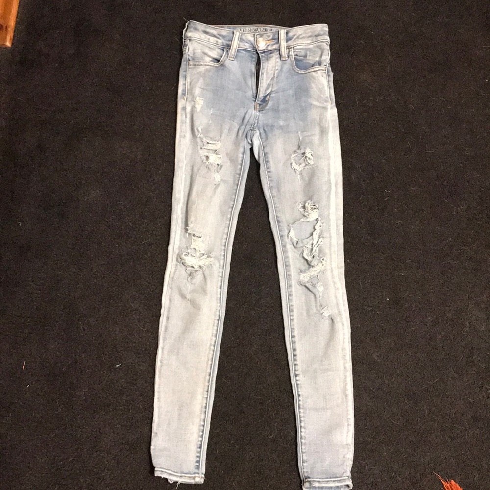 Destroyed skinny jeans